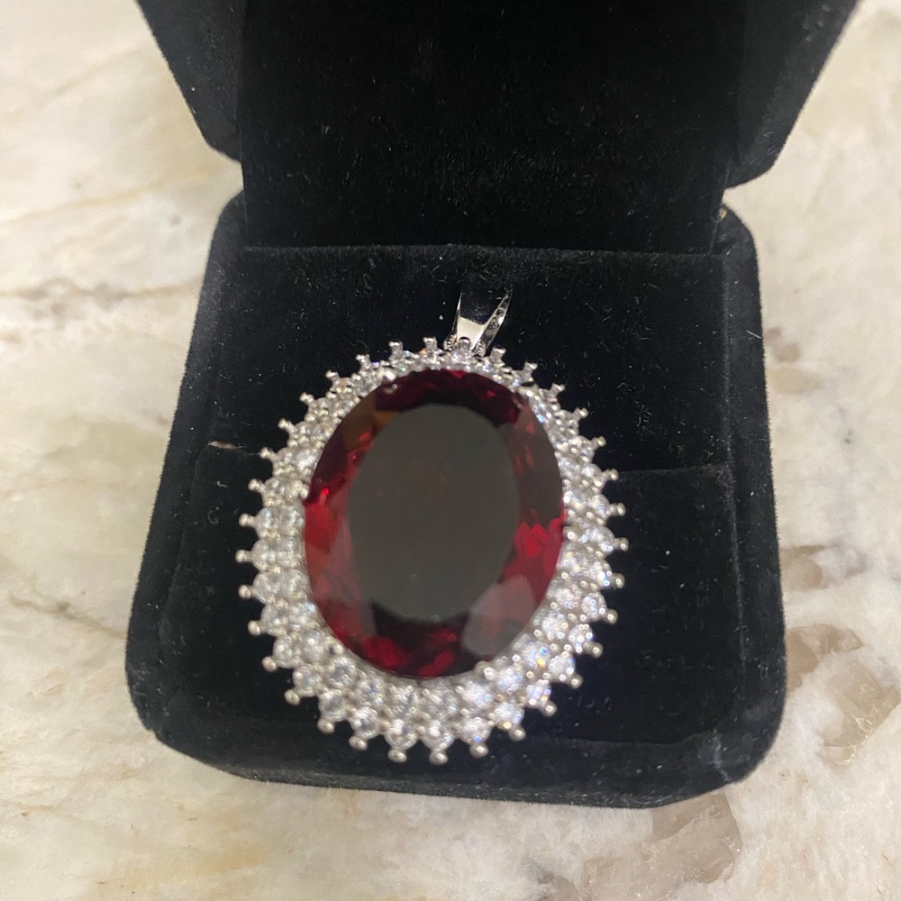 Elegant blood Red Rubelette tourmaline Gemstone Pendant
